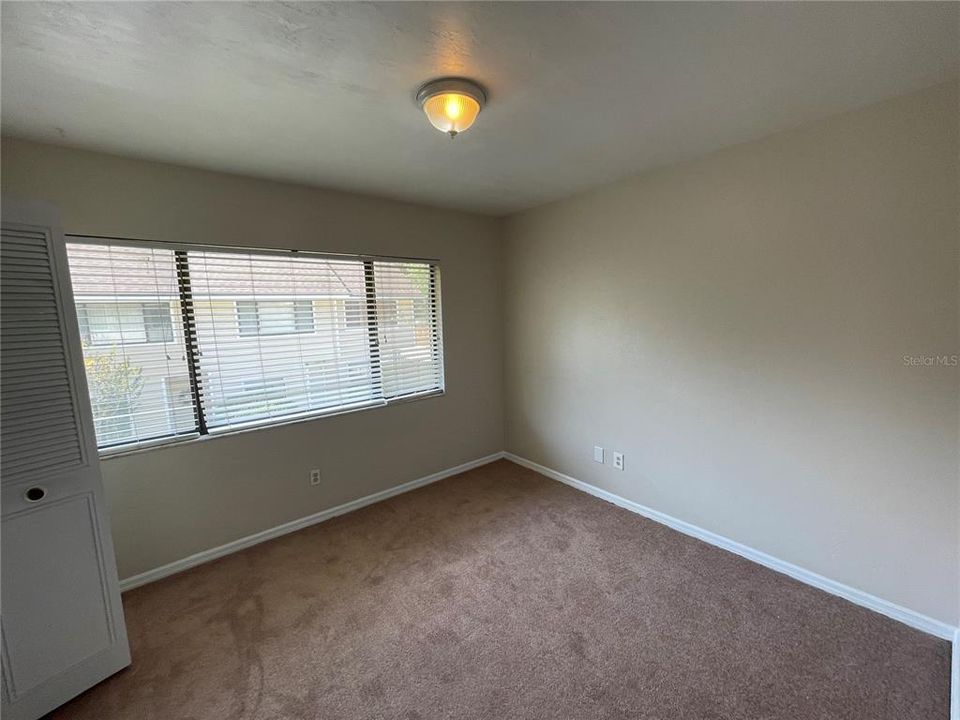 For Rent: $1,325 (2 beds, 1 baths, 1016 Square Feet)