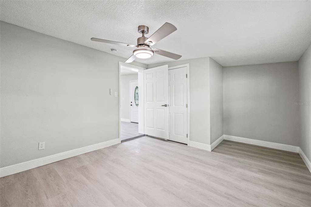 For Sale: $454,900 (4 beds, 2 baths, 1832 Square Feet)