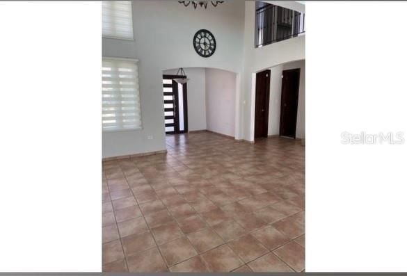 For Rent: $3,800 (4 beds, 2 baths, 2500 Square Feet)