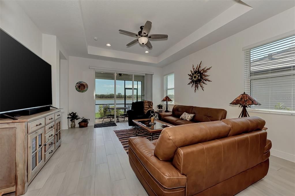 For Sale: $499,900 (2 beds, 2 baths, 1671 Square Feet)