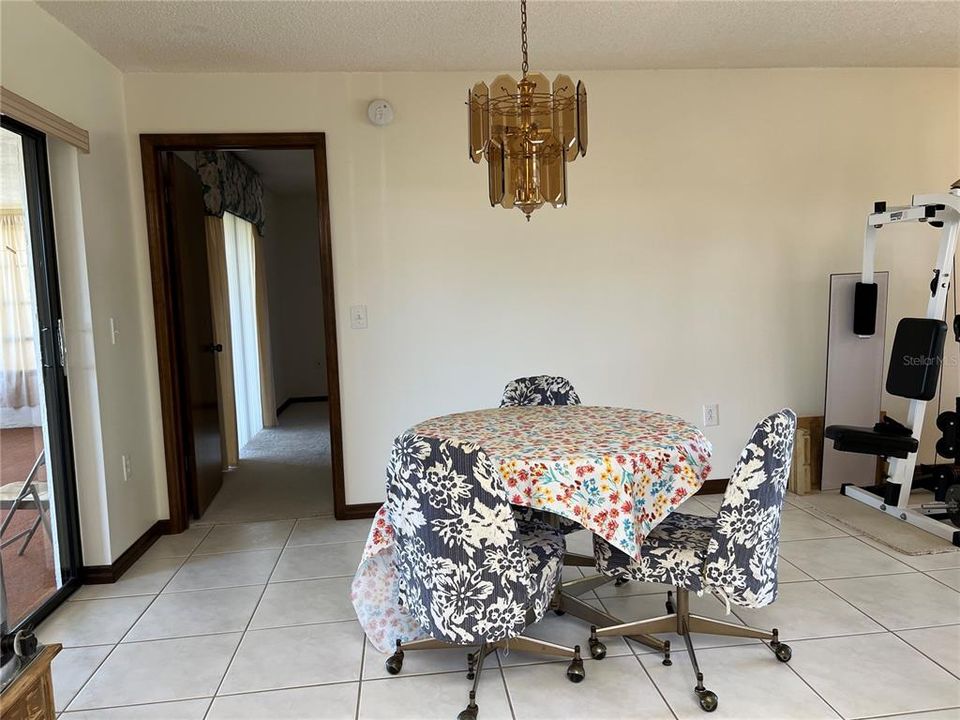 For Sale: $375,000 (3 beds, 2 baths, 1574 Square Feet)