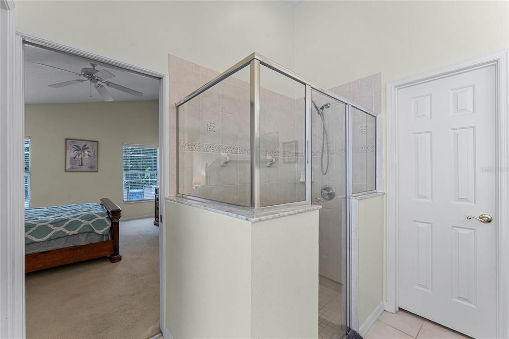 待售: $435,000 (4 贝兹, 2 浴室, 1822 平方英尺)
