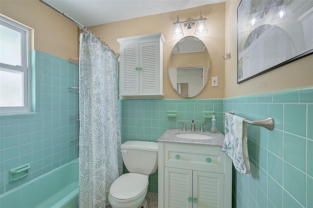 待售: $950,000 (3 贝兹, 2 浴室, 1224 平方英尺)