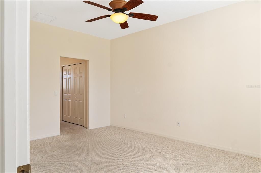 For Rent: $1,950 (3 beds, 2 baths, 1721 Square Feet)
