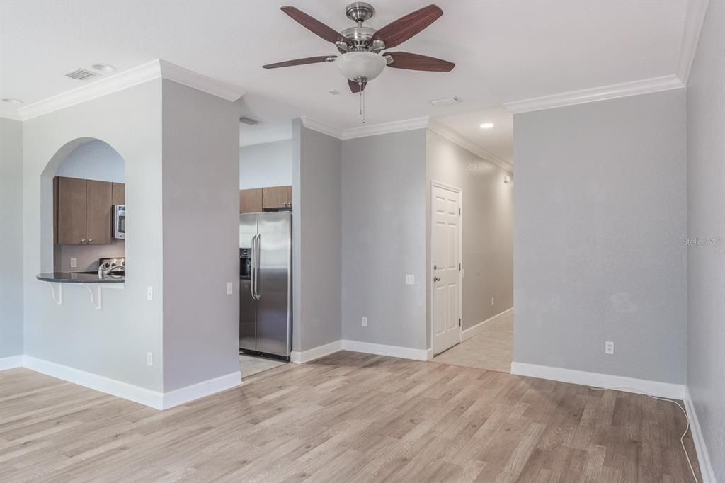 Active With Contract: $339,900 (3 beds, 2 baths, 1445 Square Feet)