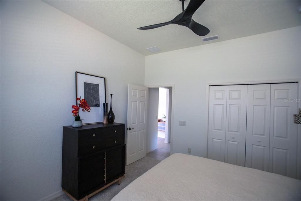For Sale: $424,900 (3 beds, 2 baths, 2035 Square Feet)