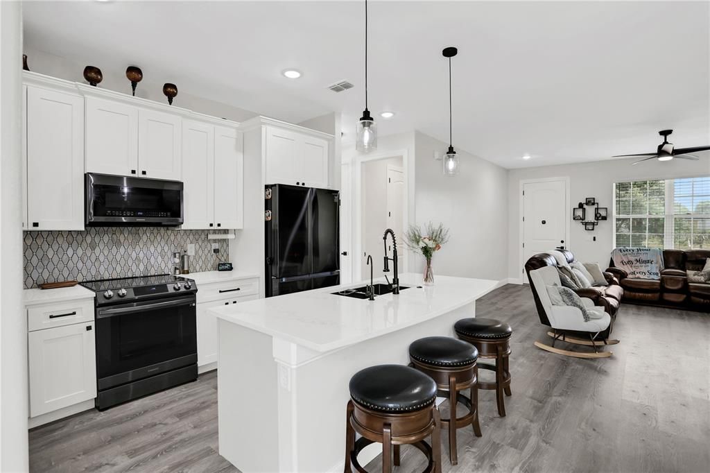 For Sale: $485,900 (3 beds, 2 baths, 1570 Square Feet)