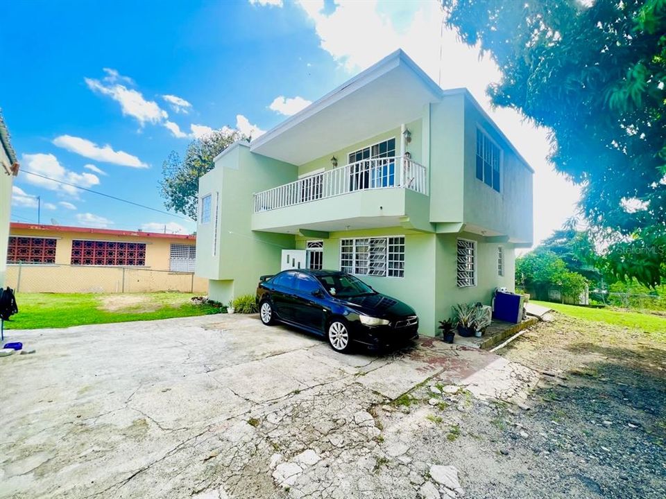 En Venta: $199,000 (3 camas, 0 baños, 1400 Pies cuadrados)