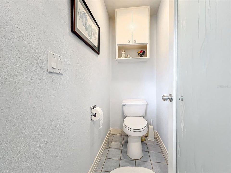 待售: $549,900 (2 贝兹, 2 浴室, 2018 平方英尺)