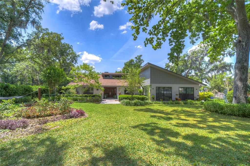 MARVELOUS, CAPTIVATING, LUXURIOUS!