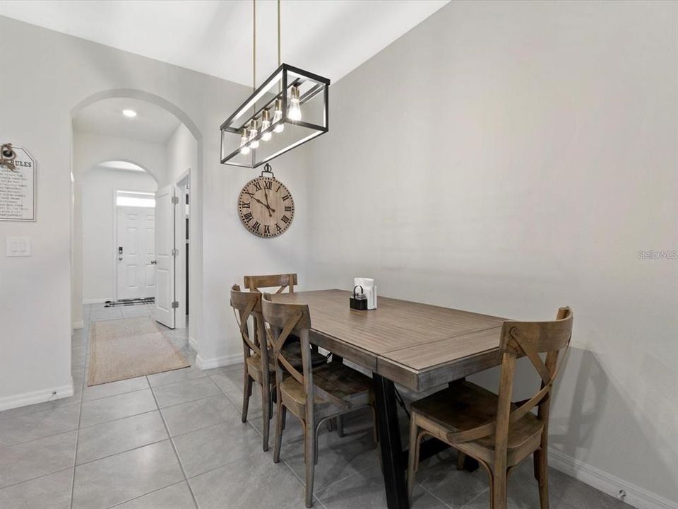 Active With Contract: $2,850 (3 beds, 2 baths, 1724 Square Feet)