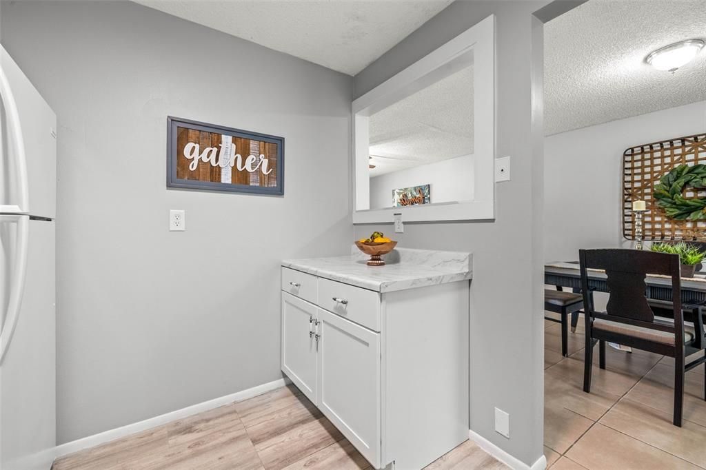 For Sale: $325,000 (3 beds, 2 baths, 1291 Square Feet)