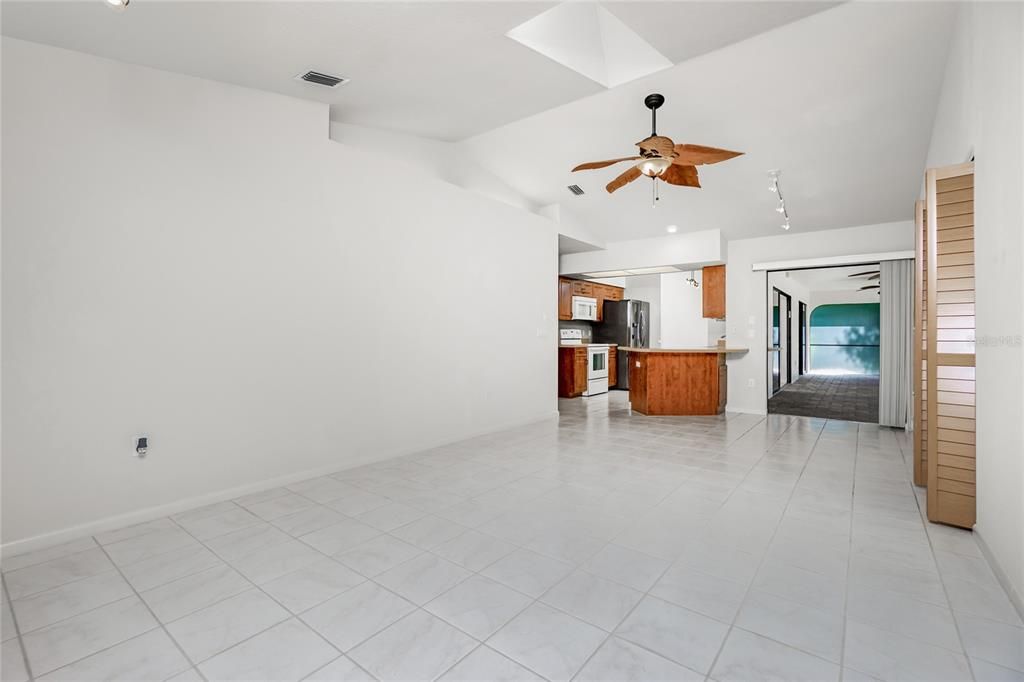 For Sale: $449,900 (3 beds, 2 baths, 1930 Square Feet)