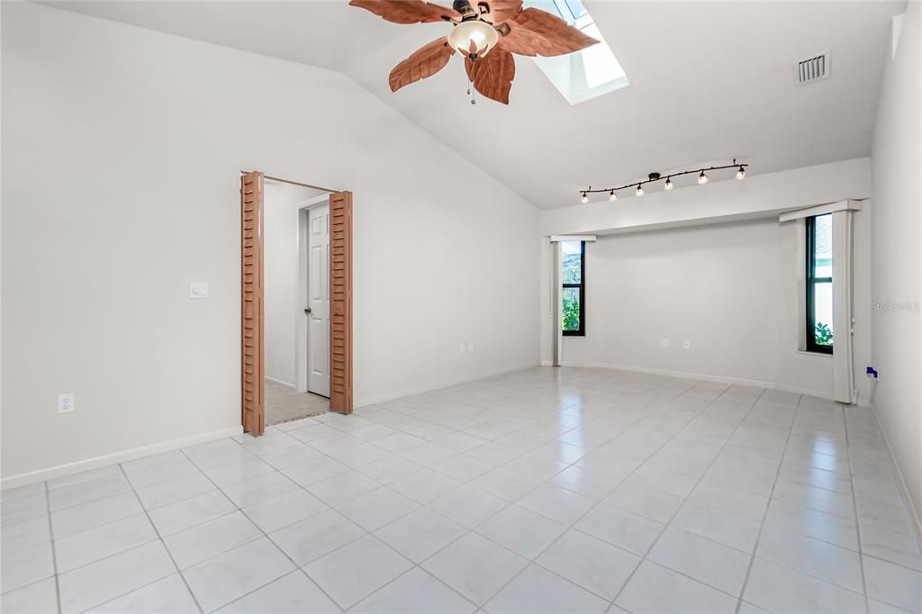 For Sale: $449,900 (3 beds, 2 baths, 1930 Square Feet)