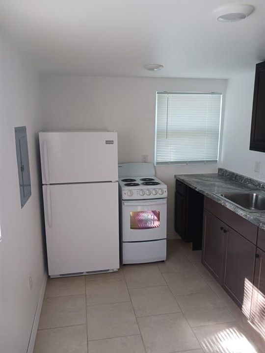 Recently Rented: $1,050 (0 beds, 1 baths, 350 Square Feet)