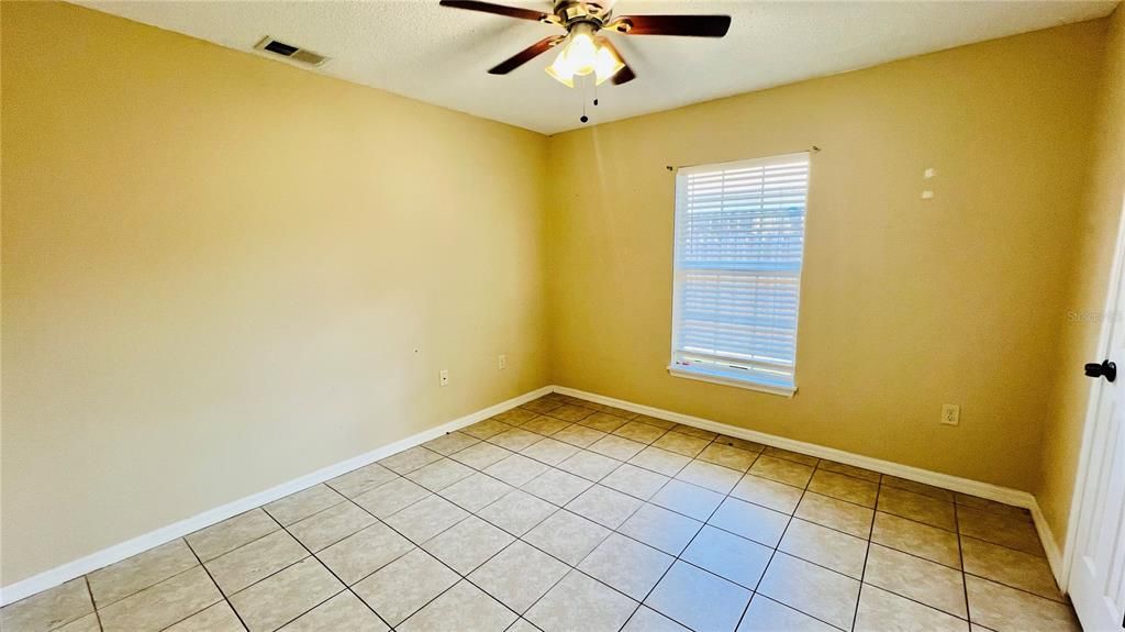 For Rent: $1,800 (3 beds, 2 baths, 1200 Square Feet)