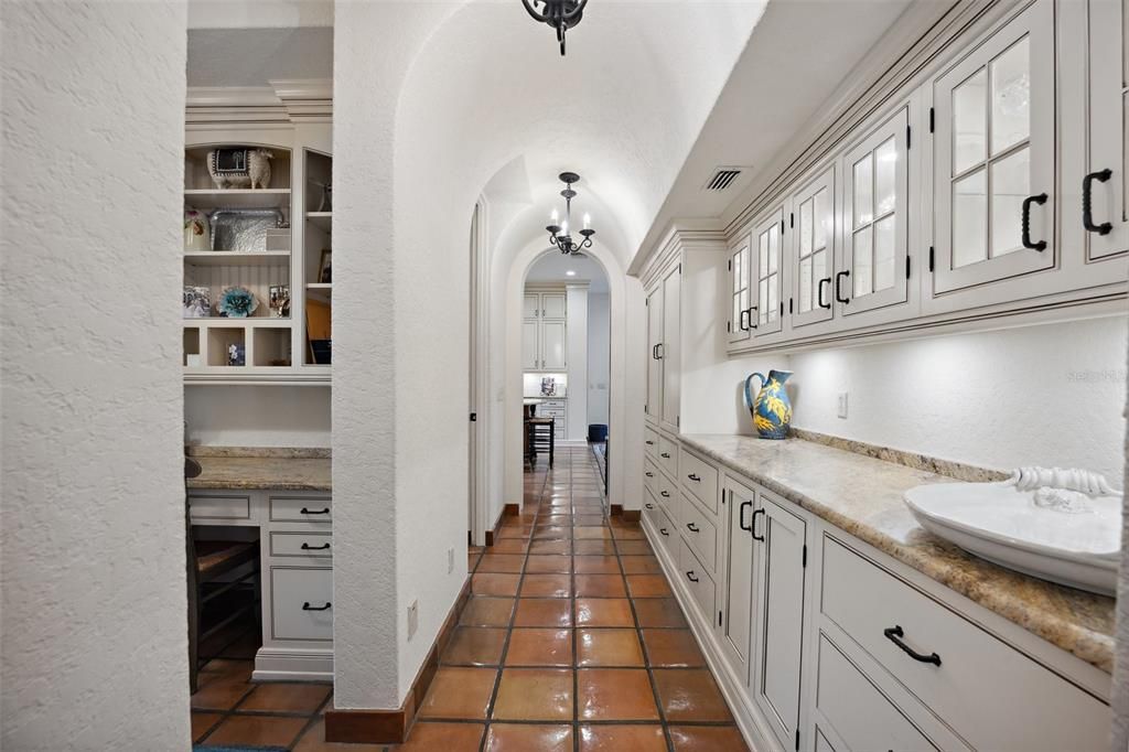 Active With Contract: $4,500,000 (5 beds, 4 baths, 5320 Square Feet)