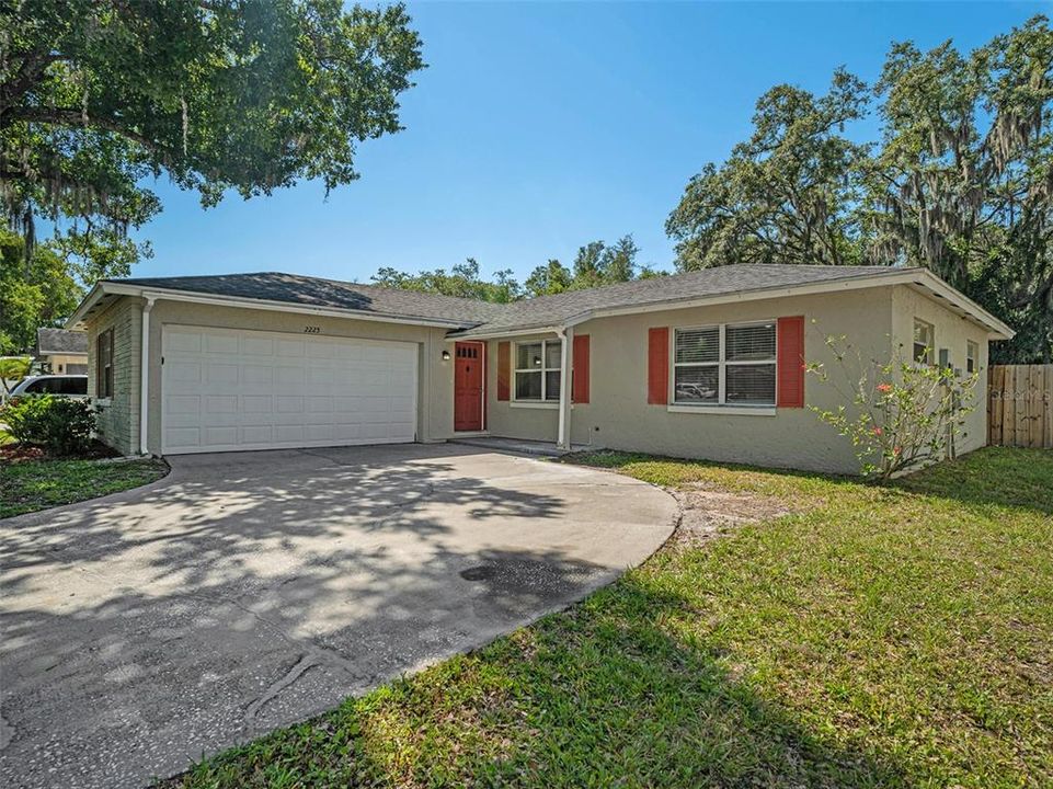 For Sale: $359,900 (4 beds, 2 baths, 1328 Square Feet)