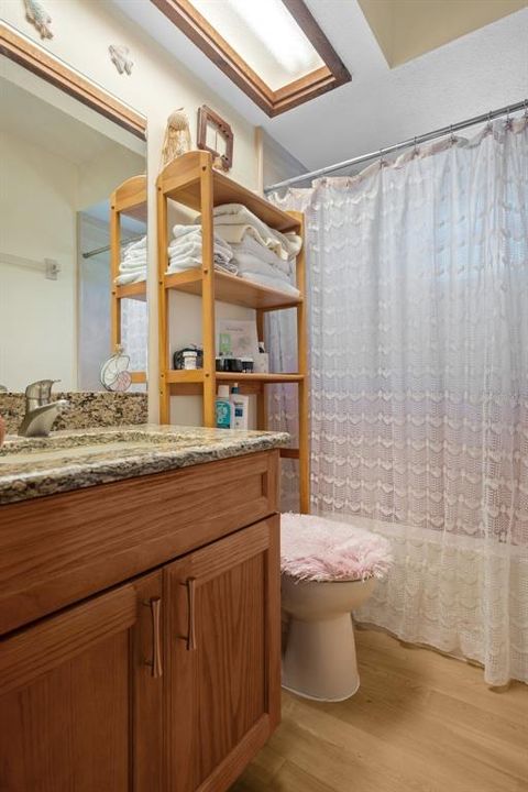 For Sale: $529,900 (2 beds, 2 baths, 1286 Square Feet)
