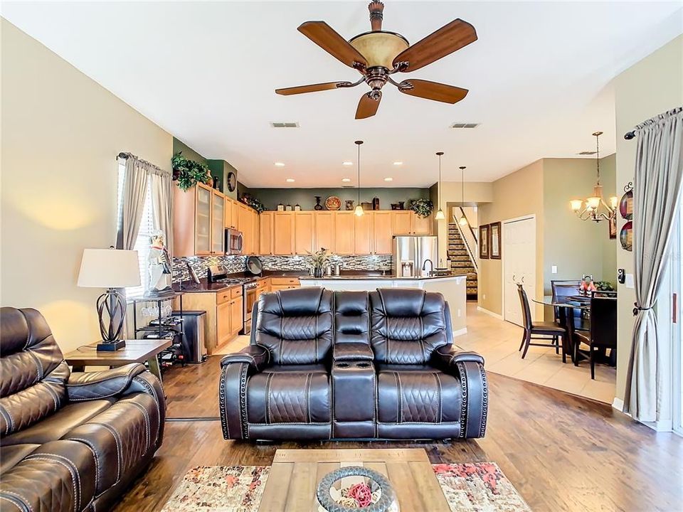 For Sale: $615,000 (4 beds, 3 baths, 3279 Square Feet)
