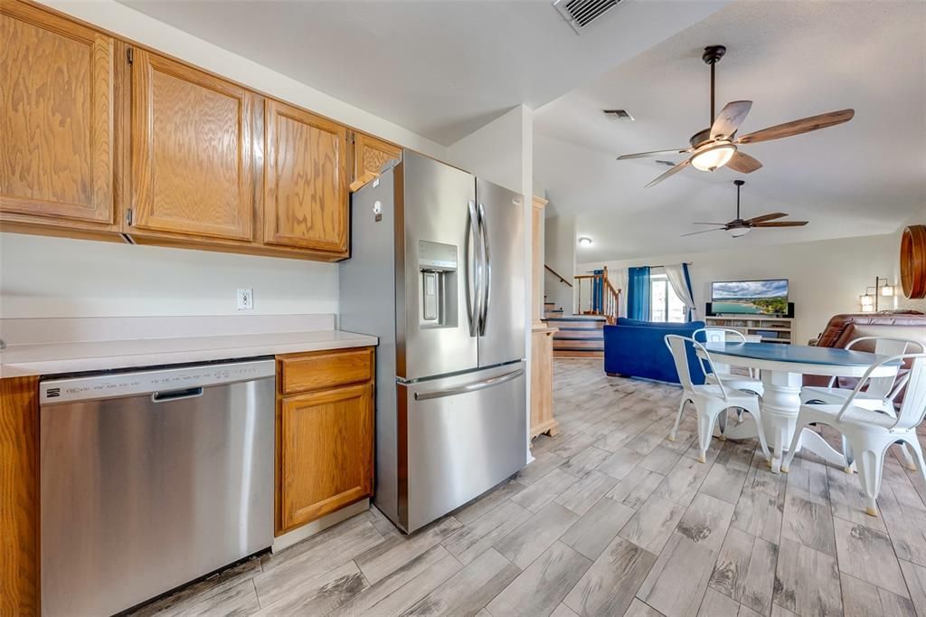 For Sale: $434,000 (4 beds, 2 baths, 1735 Square Feet)