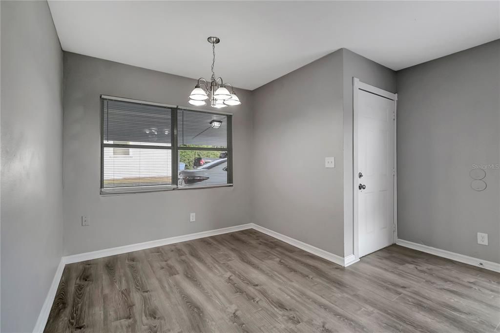 For Sale: $339,900 (3 beds, 2 baths, 1334 Square Feet)