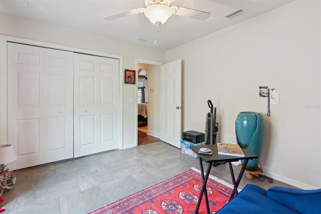 For Sale: $340,000 (3 beds, 2 baths, 1698 Square Feet)
