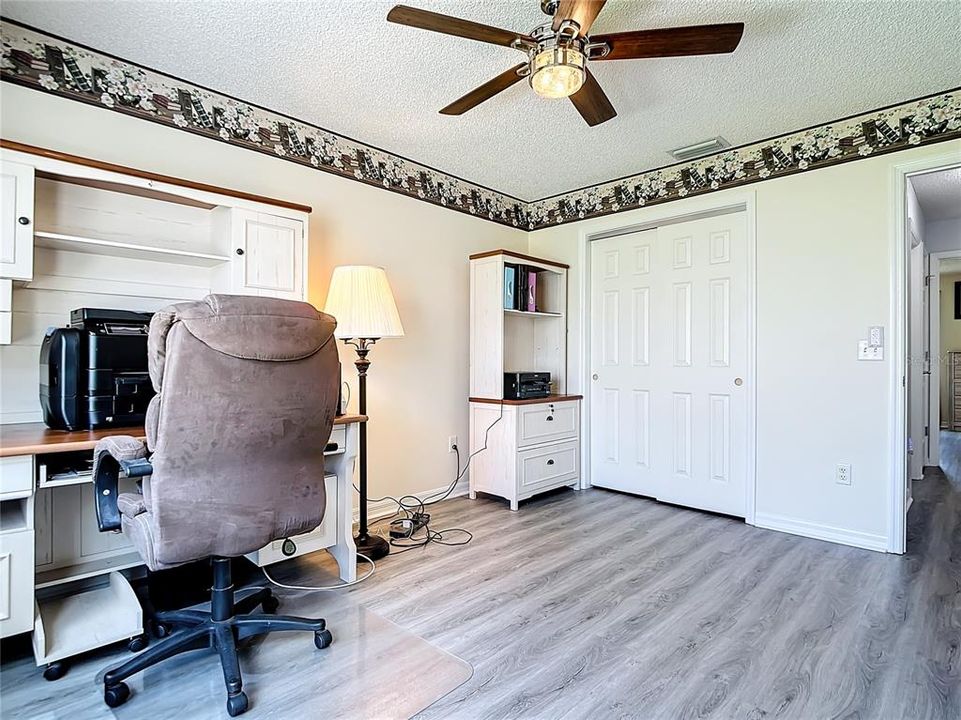 For Sale: $379,900 (3 beds, 2 baths, 1527 Square Feet)
