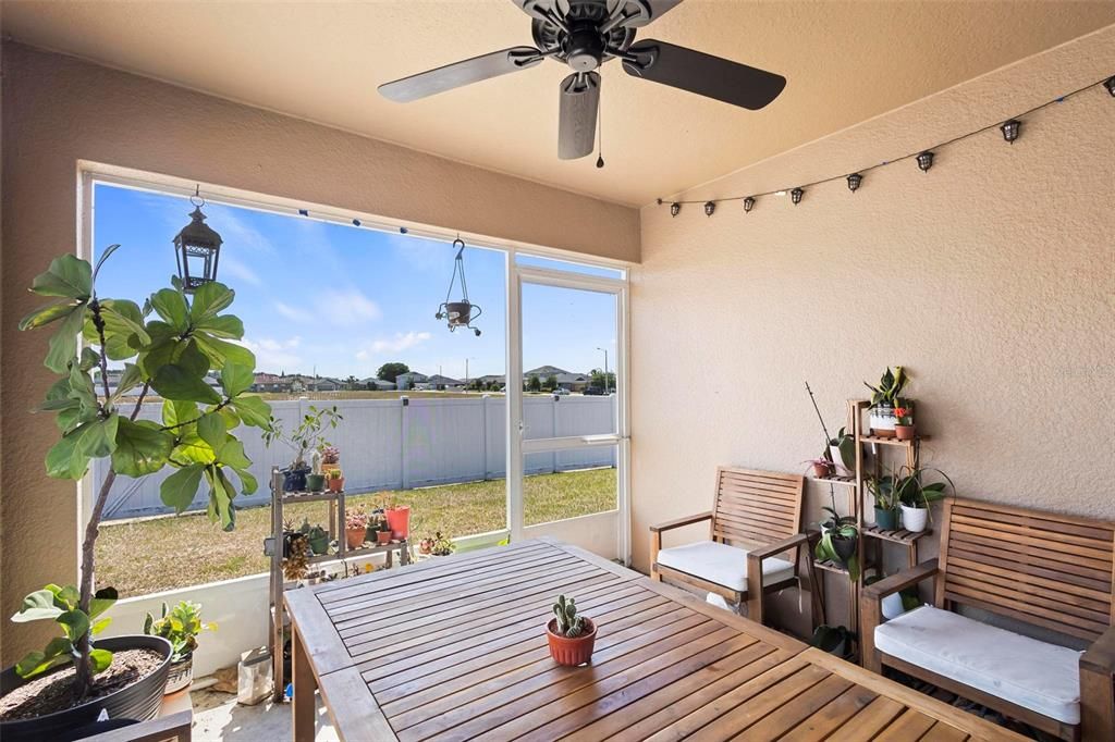 For Sale: $350,000 (4 beds, 2 baths, 1698 Square Feet)