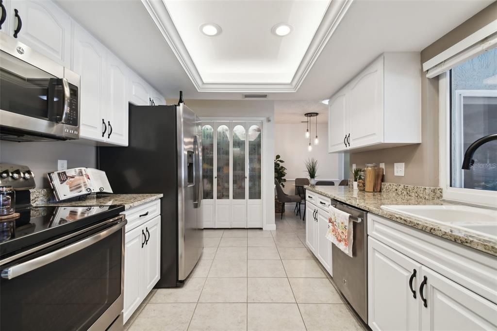 Active With Contract: $599,000 (3 beds, 2 baths, 1665 Square Feet)