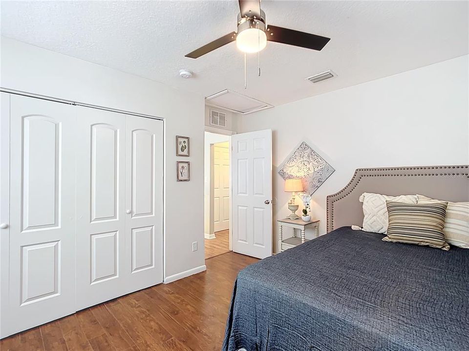 For Sale: $265,000 (4 beds, 2 baths, 1704 Square Feet)