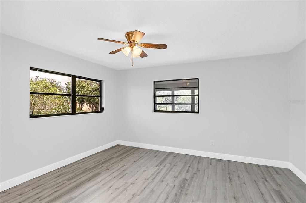 Active With Contract: $469,000 (3 beds, 2 baths, 1472 Square Feet)