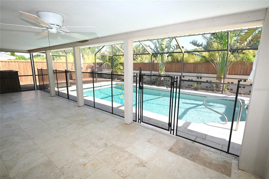 Active With Contract: $3,800 (3 beds, 2 baths, 1662 Square Feet)