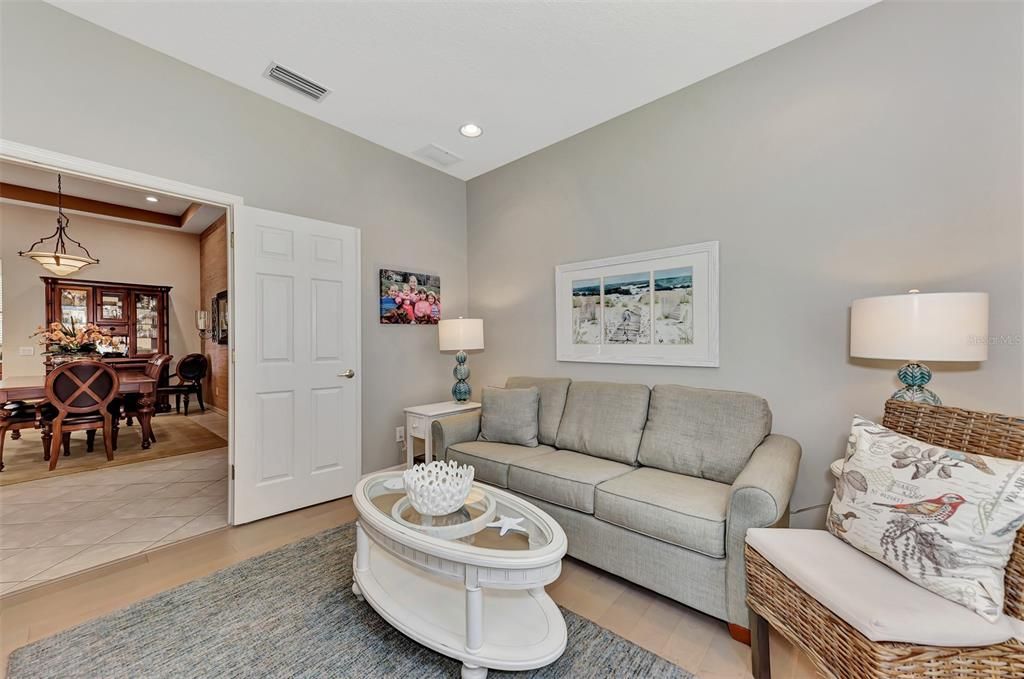 Active With Contract: $574,900 (2 beds, 2 baths, 1809 Square Feet)