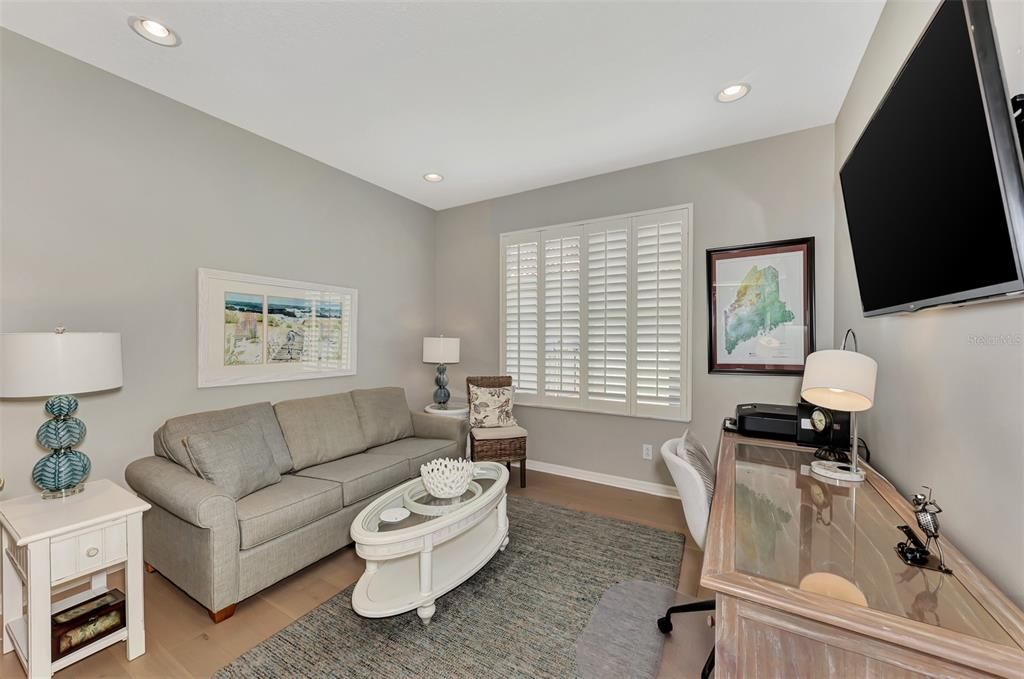 Active With Contract: $574,900 (2 beds, 2 baths, 1809 Square Feet)