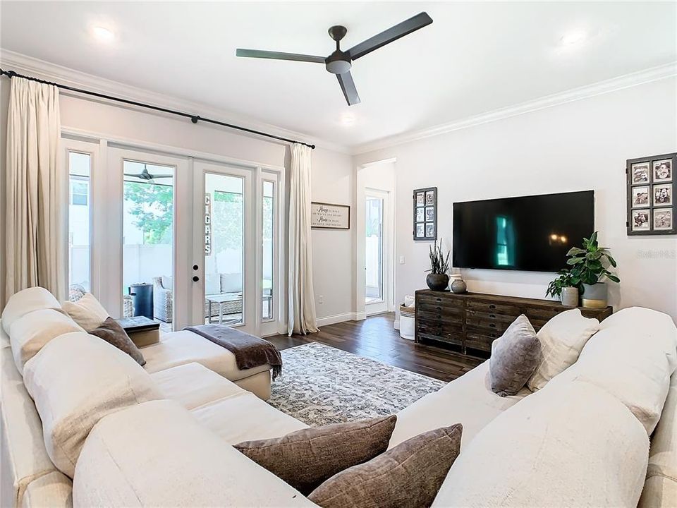 Active With Contract: $775,000 (4 beds, 3 baths, 2935 Square Feet)