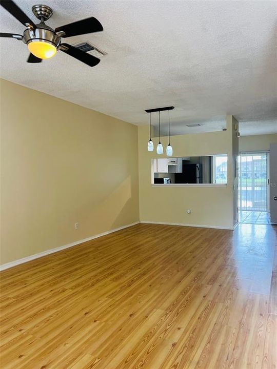 For Rent: $1,900 (2 beds, 2 baths, 1184 Square Feet)
