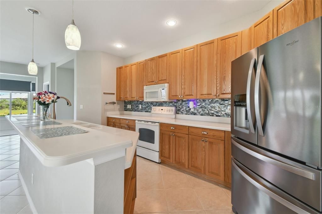 For Sale: $344,500 (2 beds, 2 baths, 1736 Square Feet)