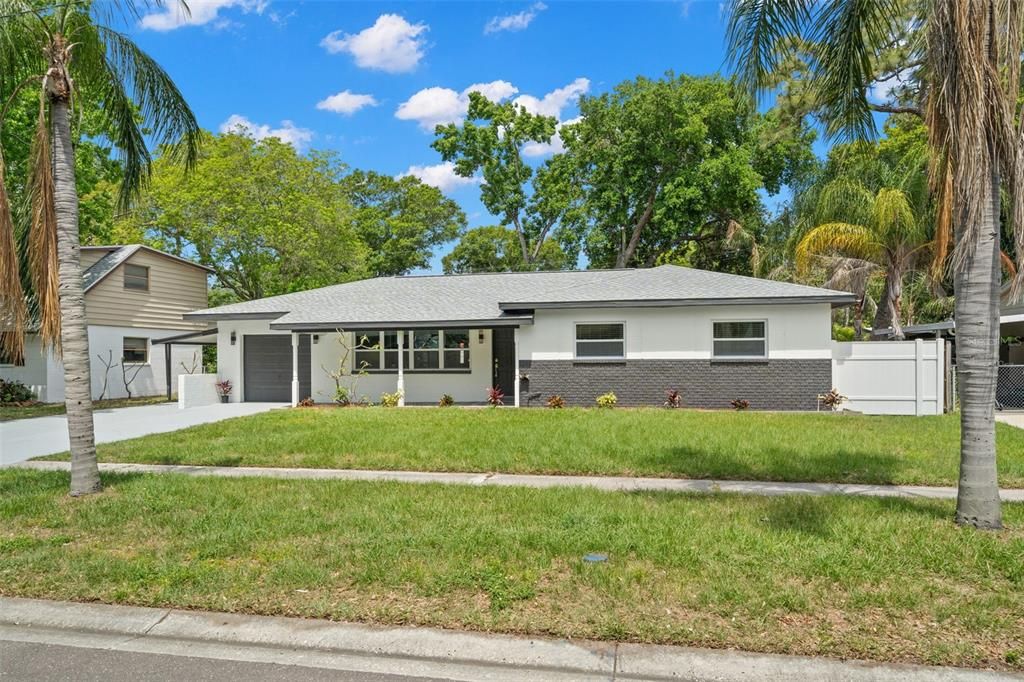For Sale: $559,500 (4 beds, 2 baths, 1619 Square Feet)