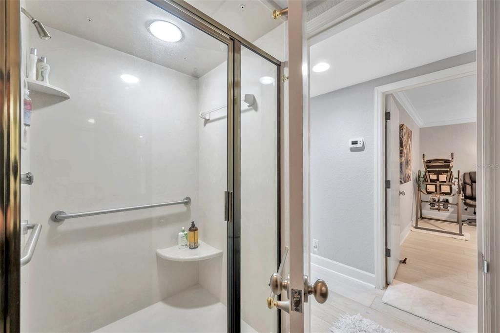 待售: $696,000 (2 贝兹, 2 浴室, 1715 平方英尺)