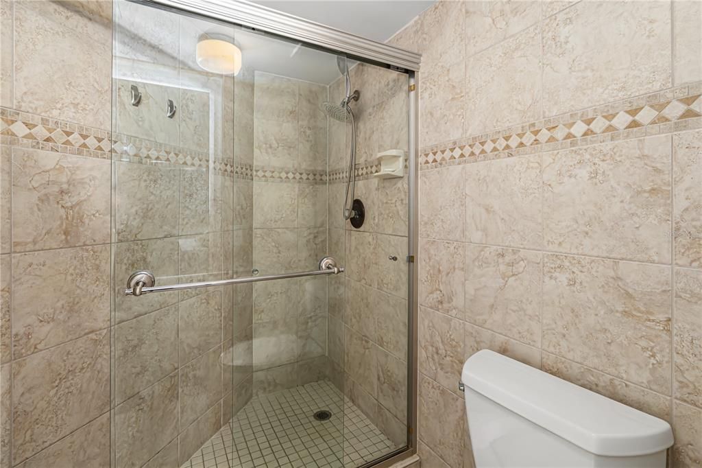 待售: $649,000 (2 贝兹, 2 浴室, 1054 平方英尺)