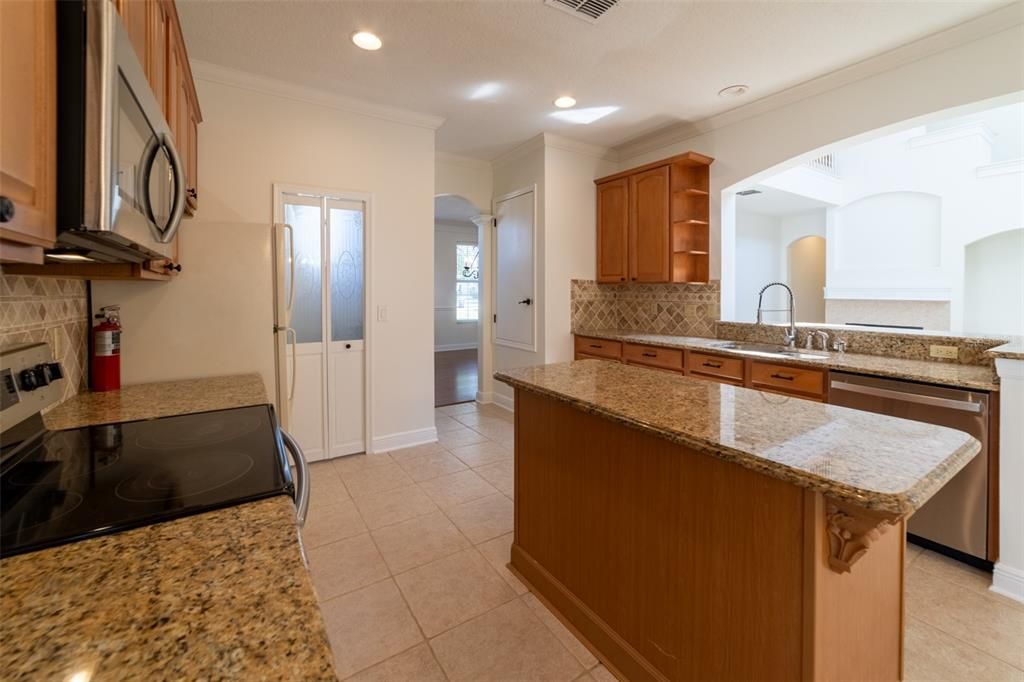 Active With Contract: $2,750 (4 beds, 3 baths, 3010 Square Feet)