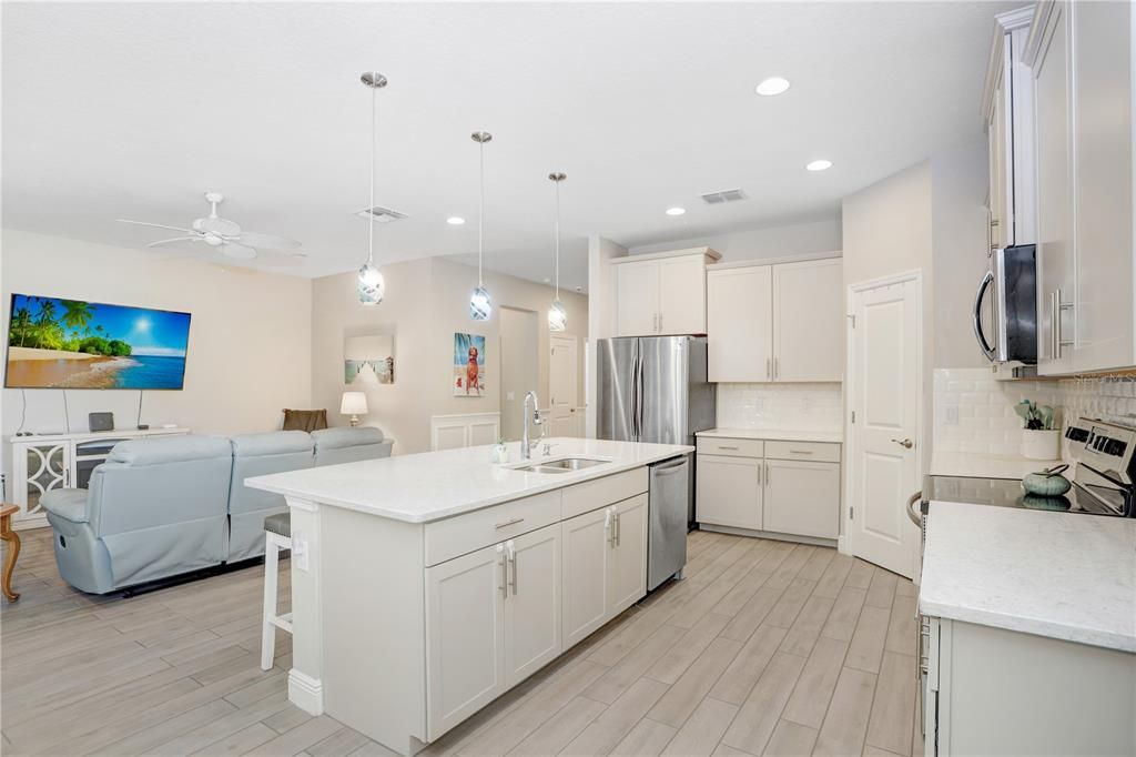 Active With Contract: $669,000 (4 beds, 2 baths, 2035 Square Feet)