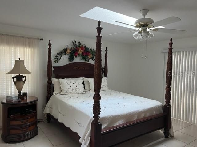 For Sale: $329,900 (3 beds, 2 baths, 1960 Square Feet)