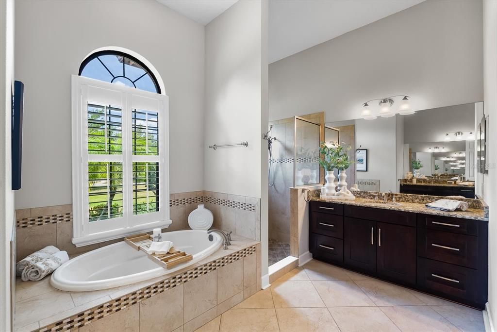 Recently Sold: $1,050,000 (4 beds, 3 baths, 2997 Square Feet)