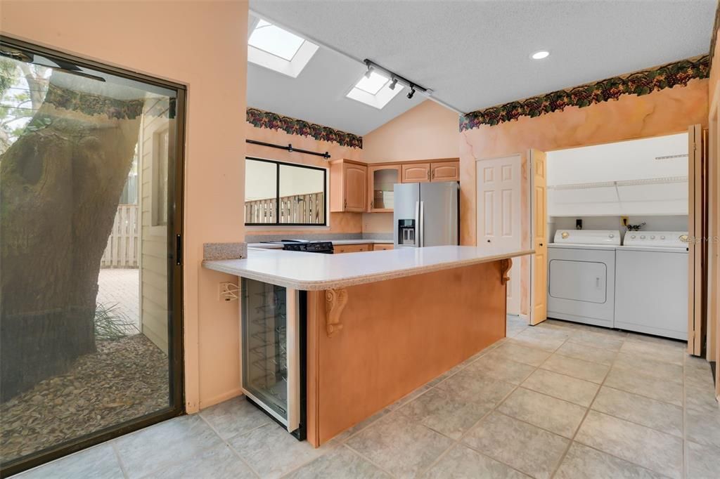For Rent: $3,850 (3 beds, 2 baths, 2391 Square Feet)