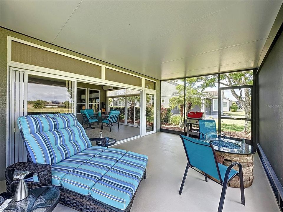 Florida living at its best on your 2nd covered extended lanai
