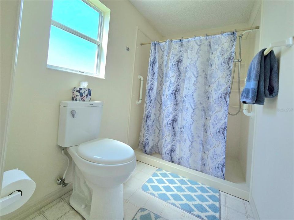 For Sale: $310,000 (2 beds, 2 baths, 1143 Square Feet)
