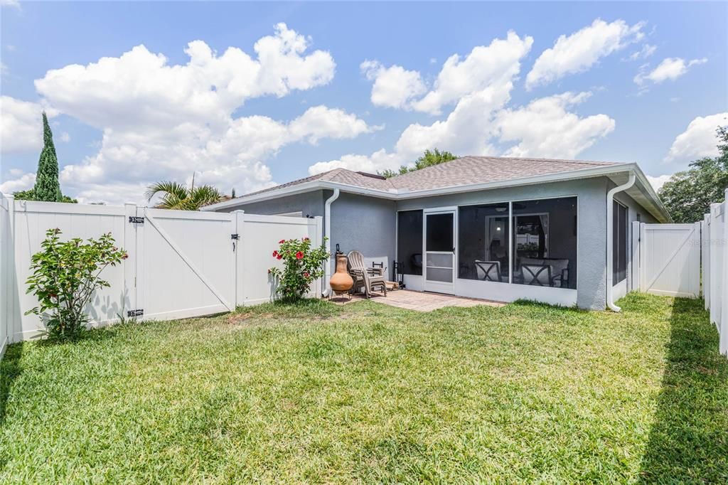 Recently Sold: $500,000 (4 beds, 2 baths, 1926 Square Feet)
