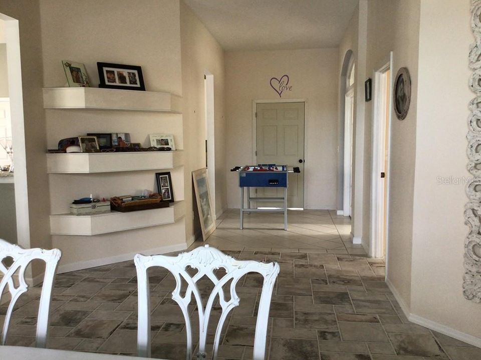 For Rent: $3,600 (4 beds, 2 baths, 2106 Square Feet)